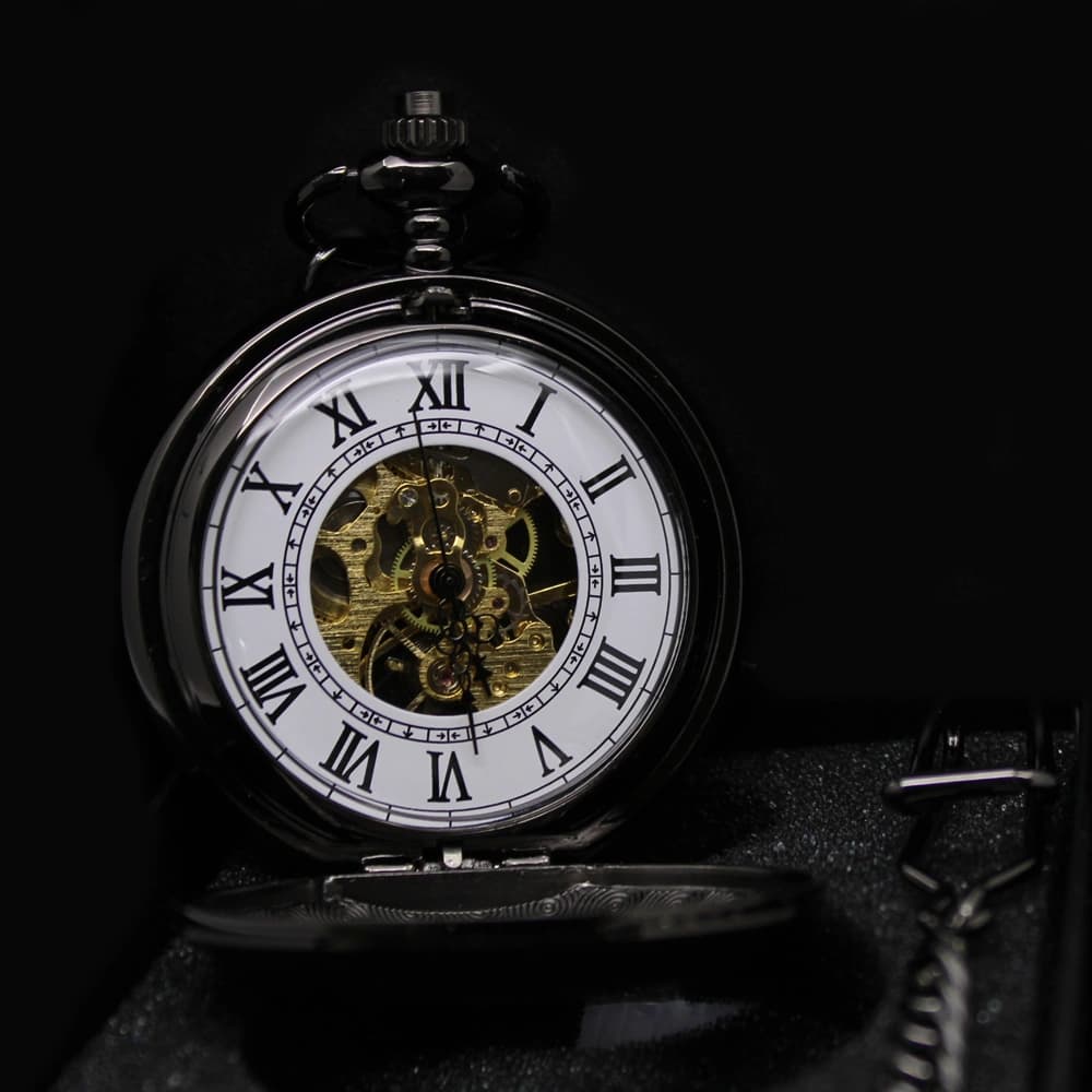 Schwarze Taschenuhr mit Kette - Doppelte Öffnung mit Durchblick