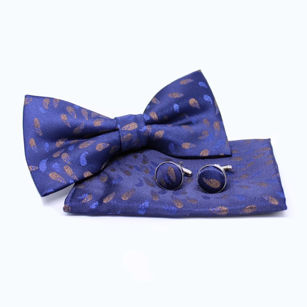 Set mit Fliegenkrawatte, Einstecktuch und Manschettenknöpfen - Blau mit braunen Streifen