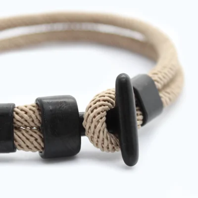 Heren armband touw - knoopkracht - khaki - detail